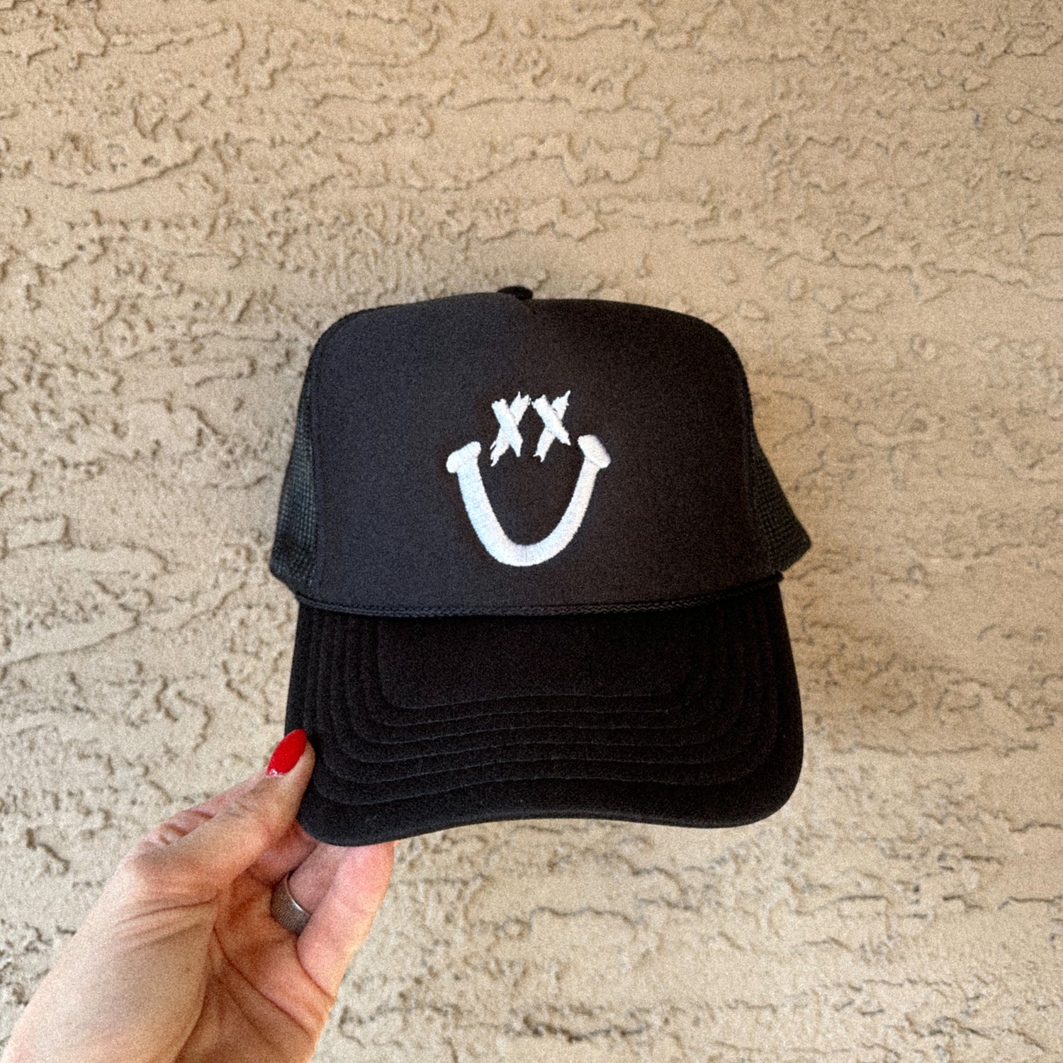 MEN’S SMILEY - BLACK
