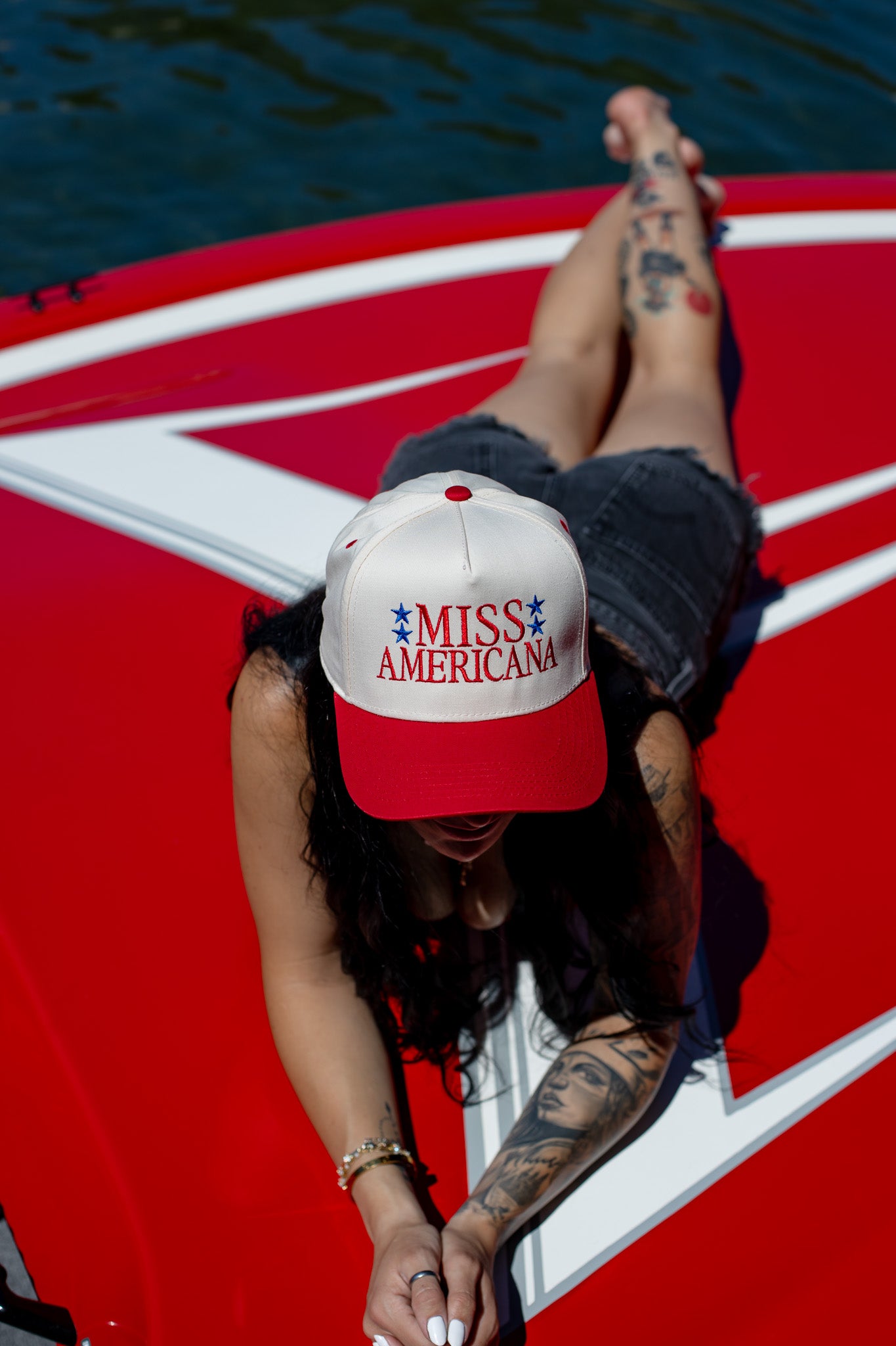 MISS AMERICANA