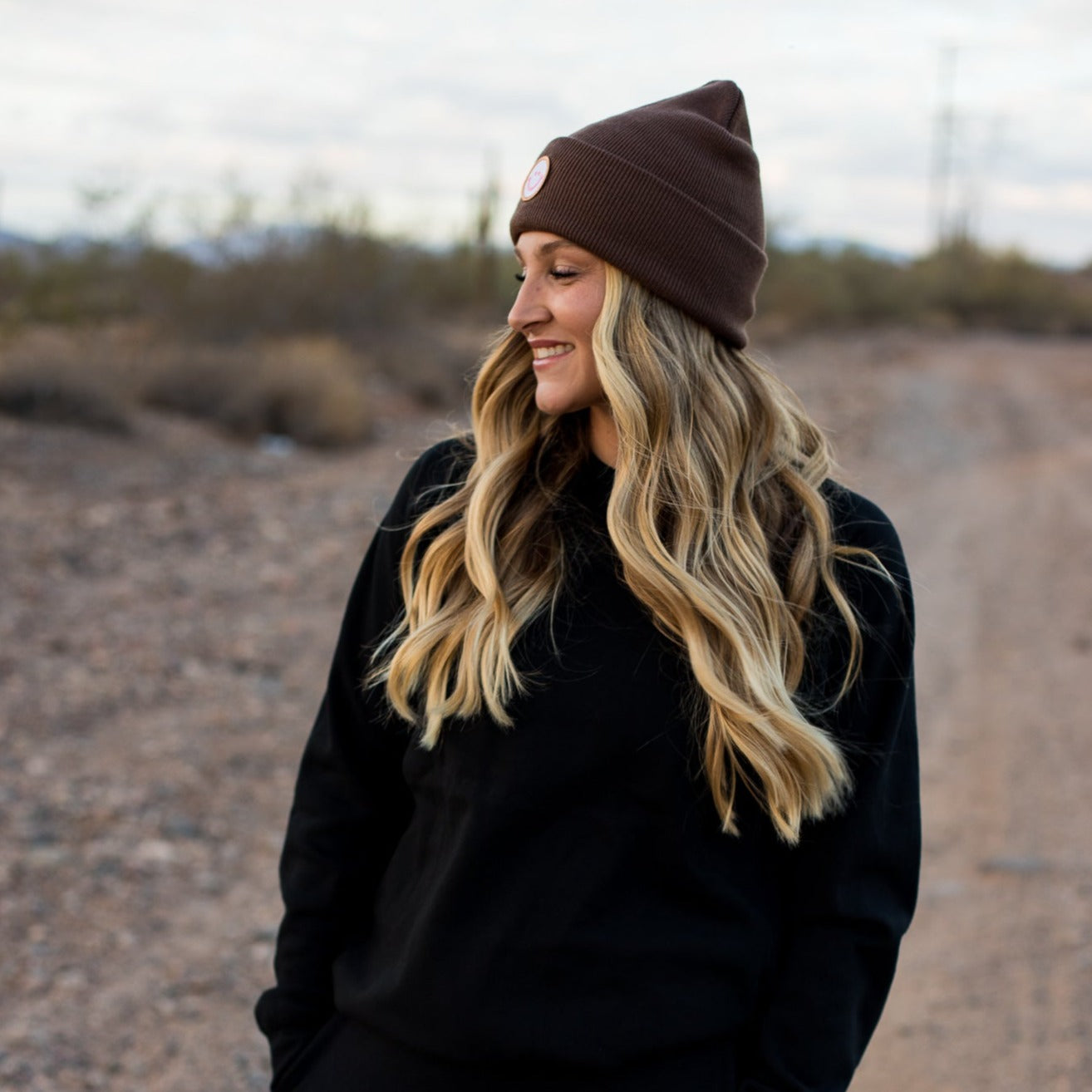 BROWN BEANIE - SMILEY