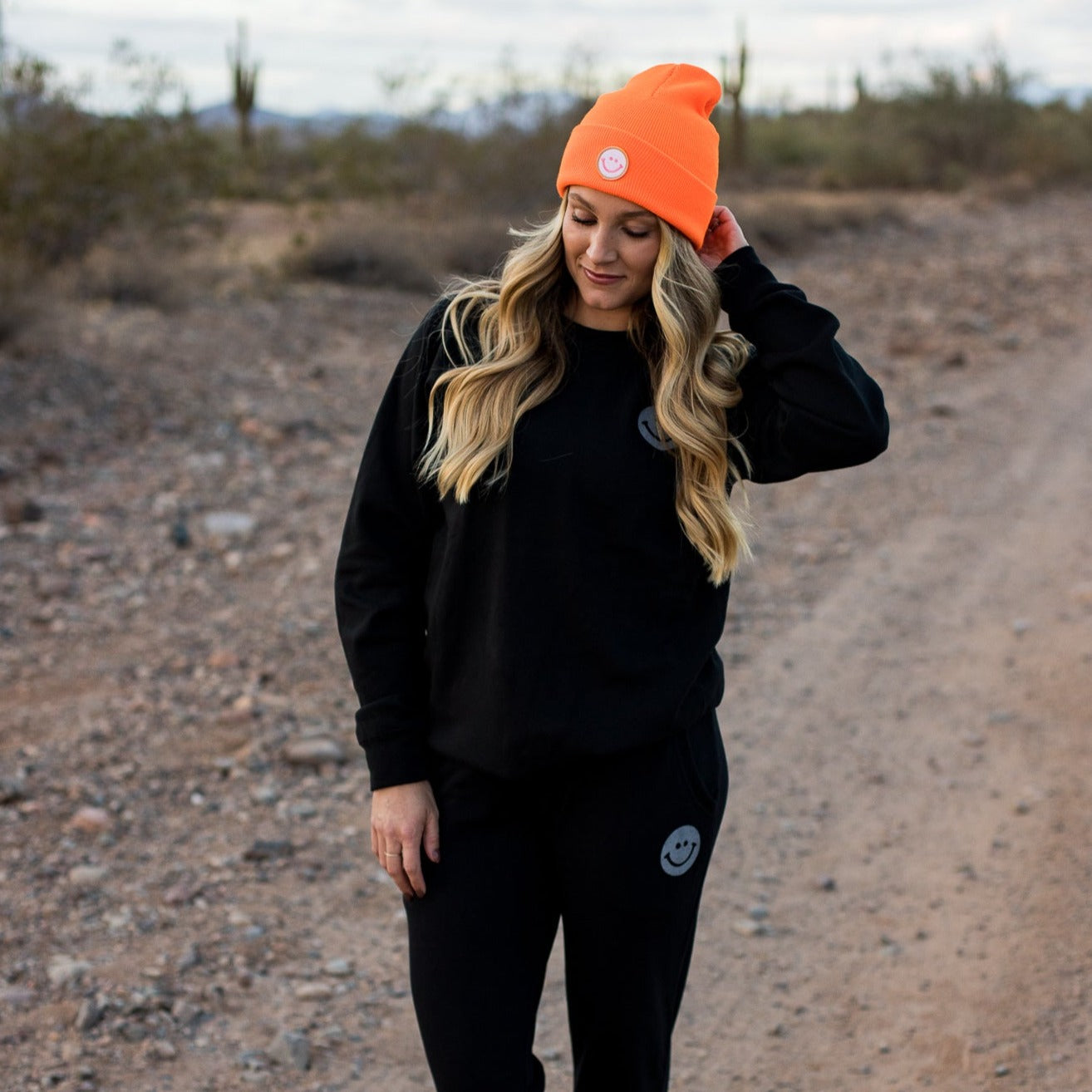 ORANGE BEANIE - SMILEY