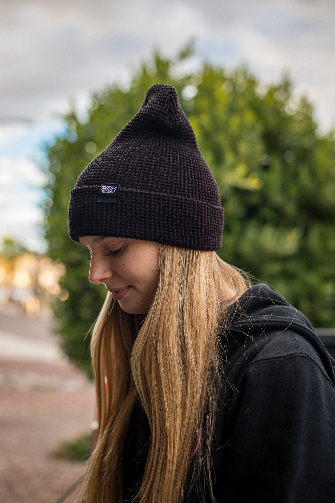 WAFFLE BLACK BEANIE - MEN&
