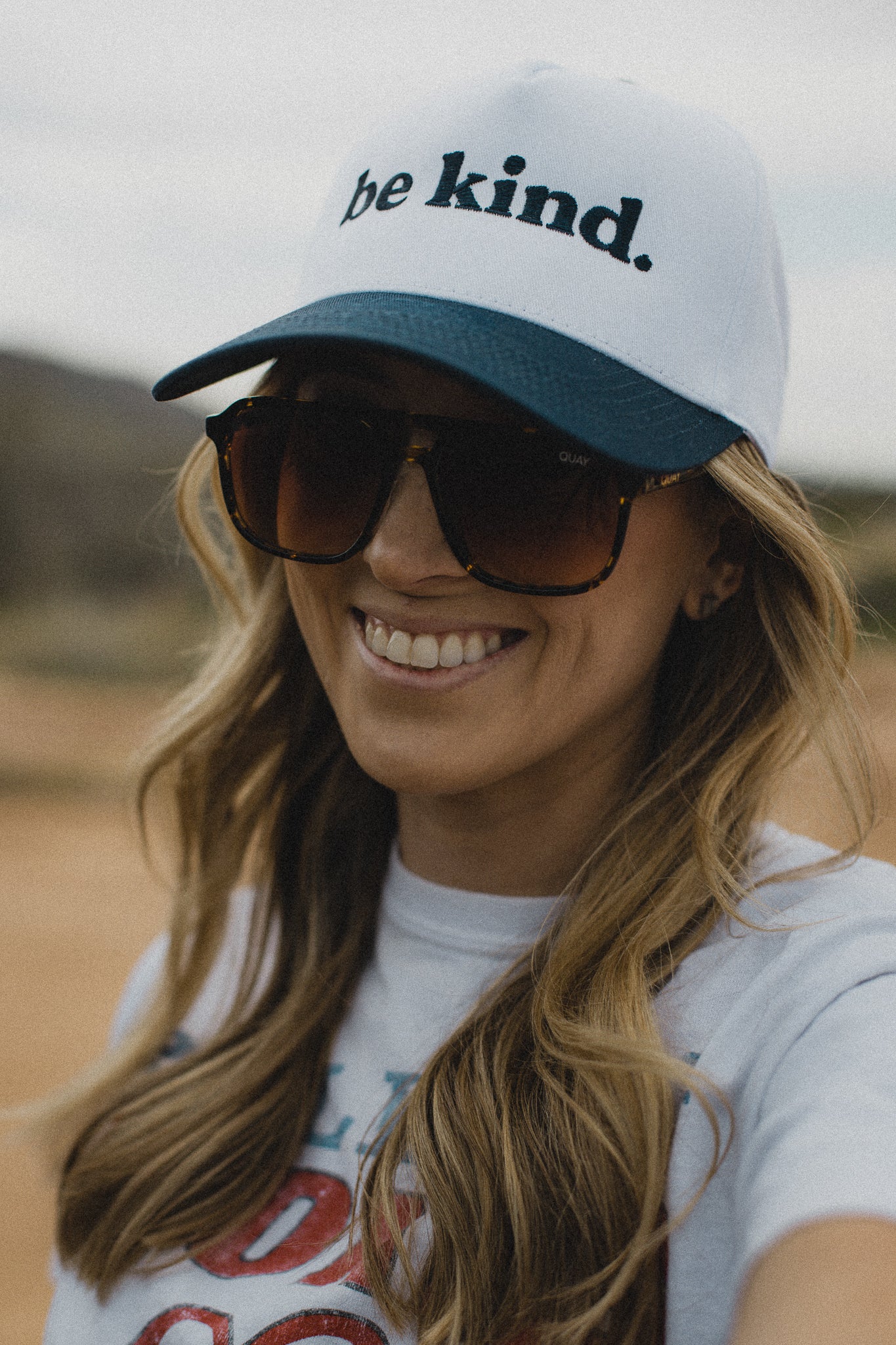 BE KIND. HAT - WHITE/BLUE CLASSIC