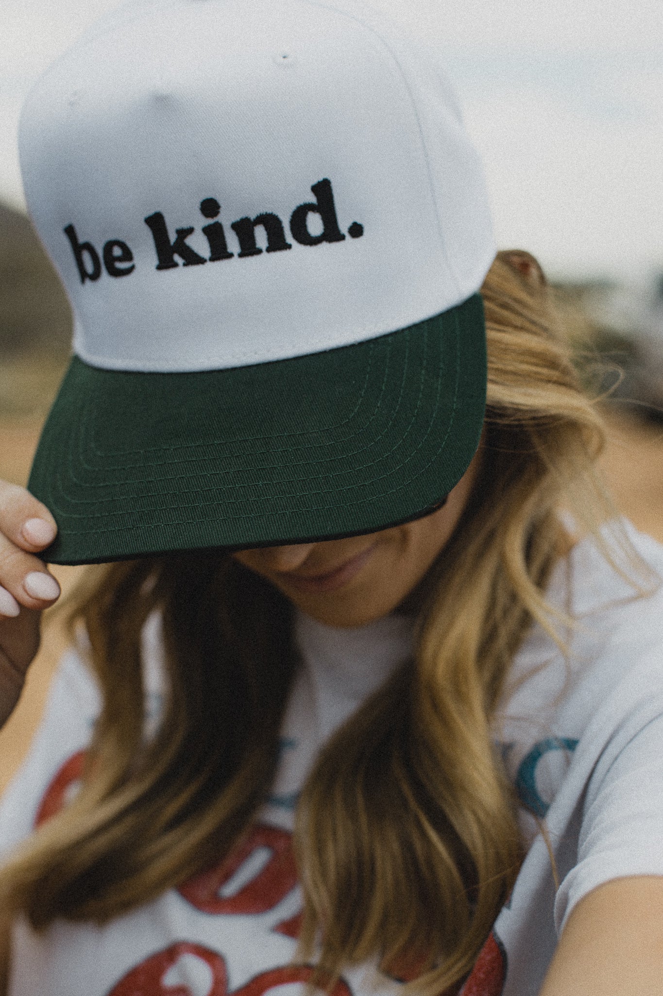 BE KIND. HAT - WHITE/GREEN CLASSIC