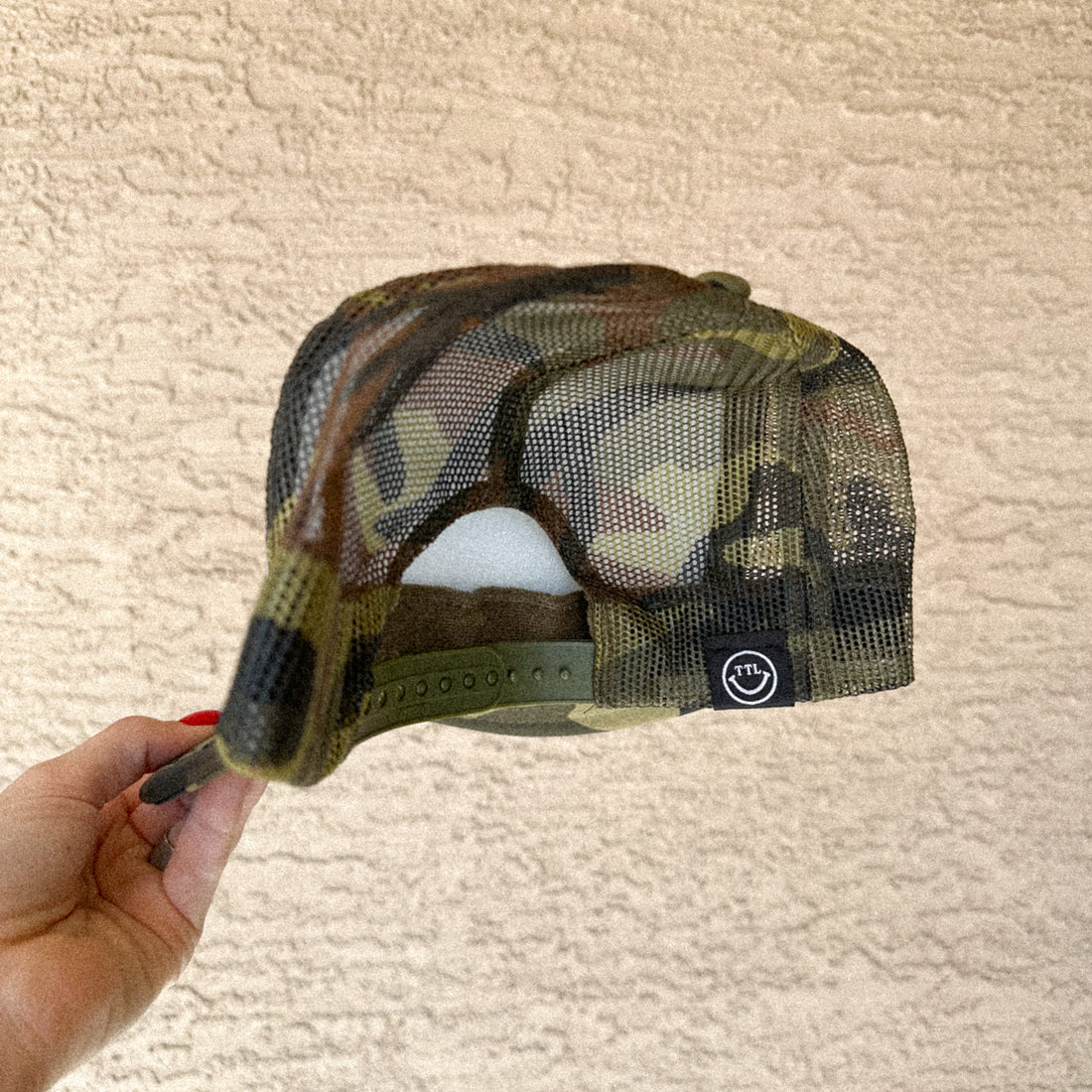 FOAM BE A KIND HUMAN HAT - CAMO/WHITE, MEN&