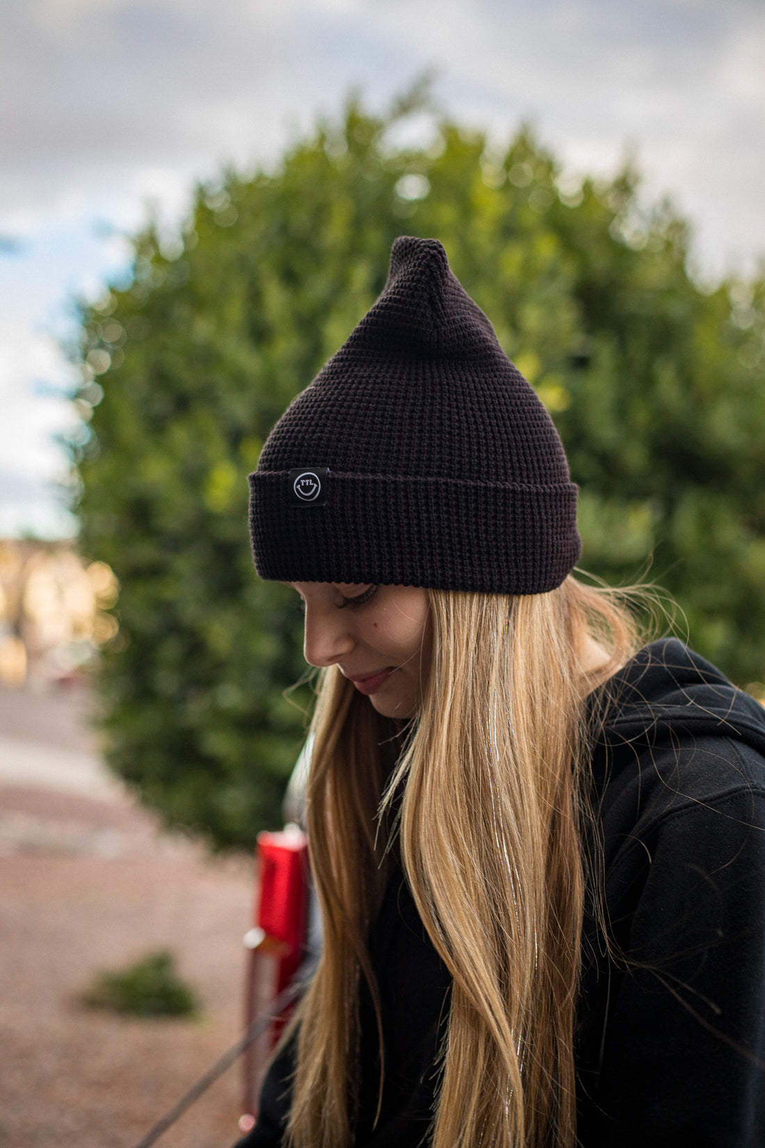WAFFLE BLACK BEANIE - TTL SMILEY