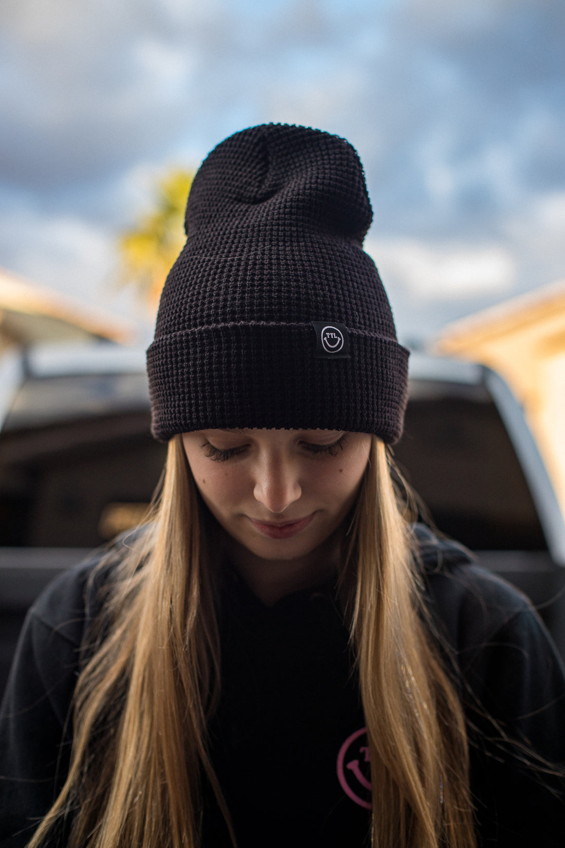 WAFFLE BLACK BEANIE - TTL SMILEY